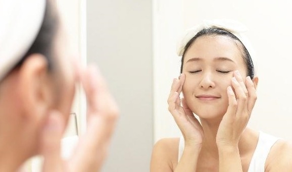 經常用維e擦臉對皮膚好嗎？這4個影響，要先知道